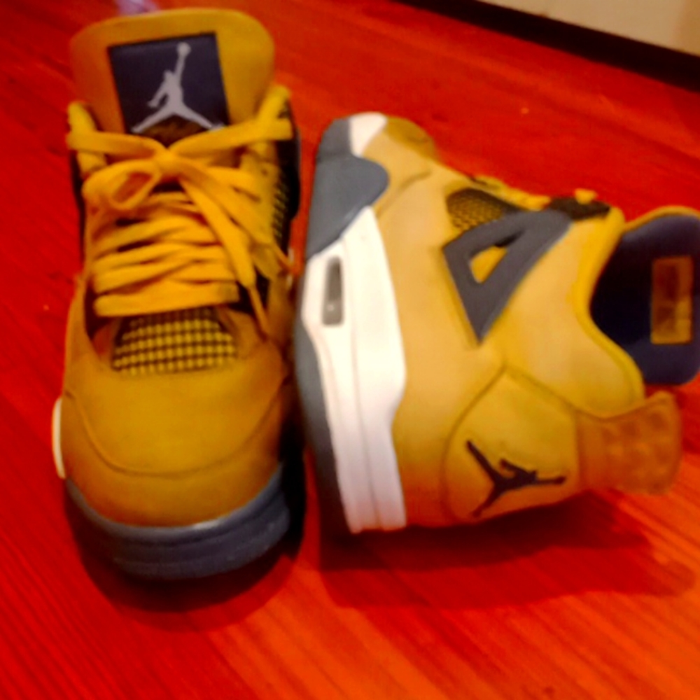 air jordan retro 4 ⚡⚡⚡